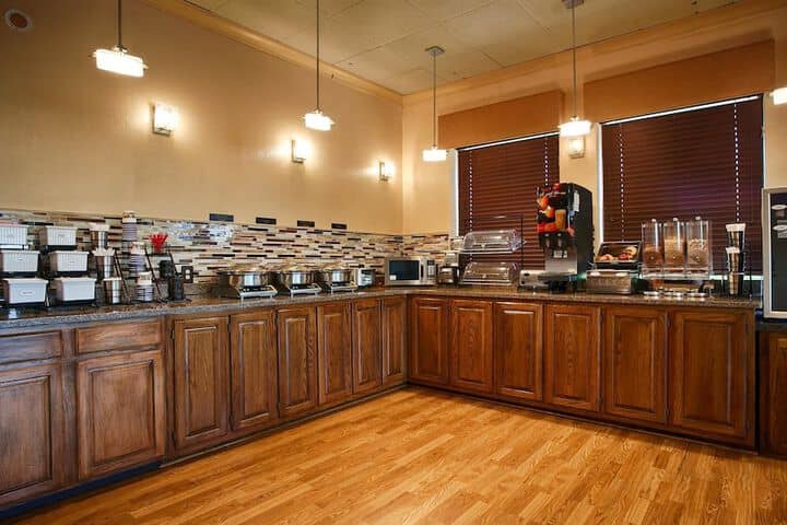 Breakfast/Coffee Service 14 of 18