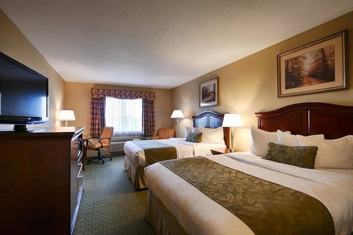 Room 3 of 18